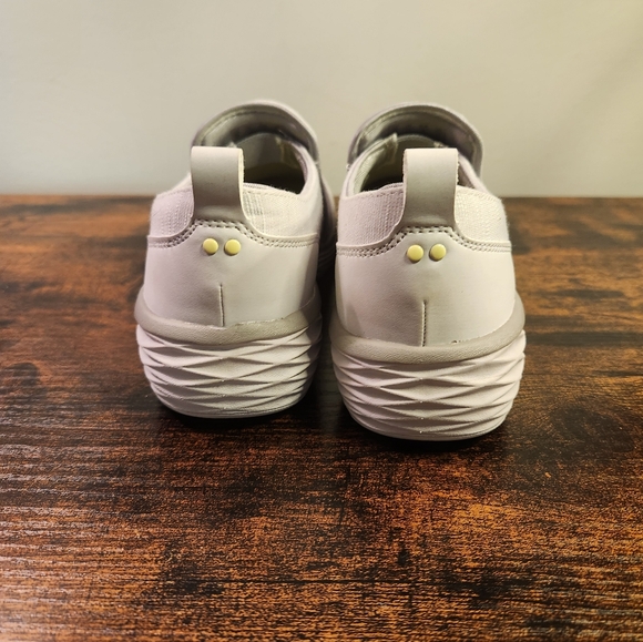 Ryka Natalie Slip on Sneakers women's size 6 vapor grey - Picture 6 of 7